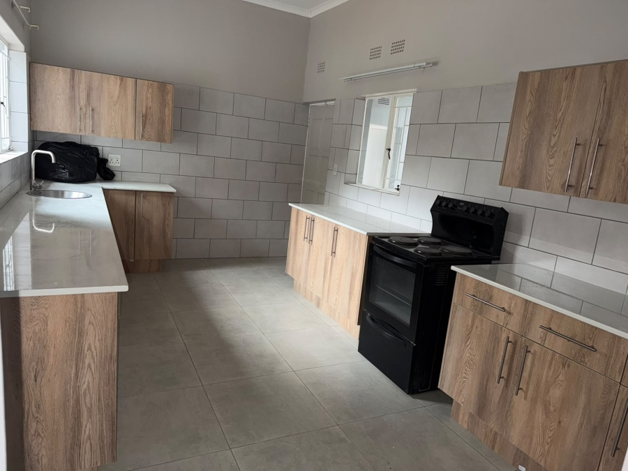 4 Bedroom Property for Sale in Geelhoutpark North West